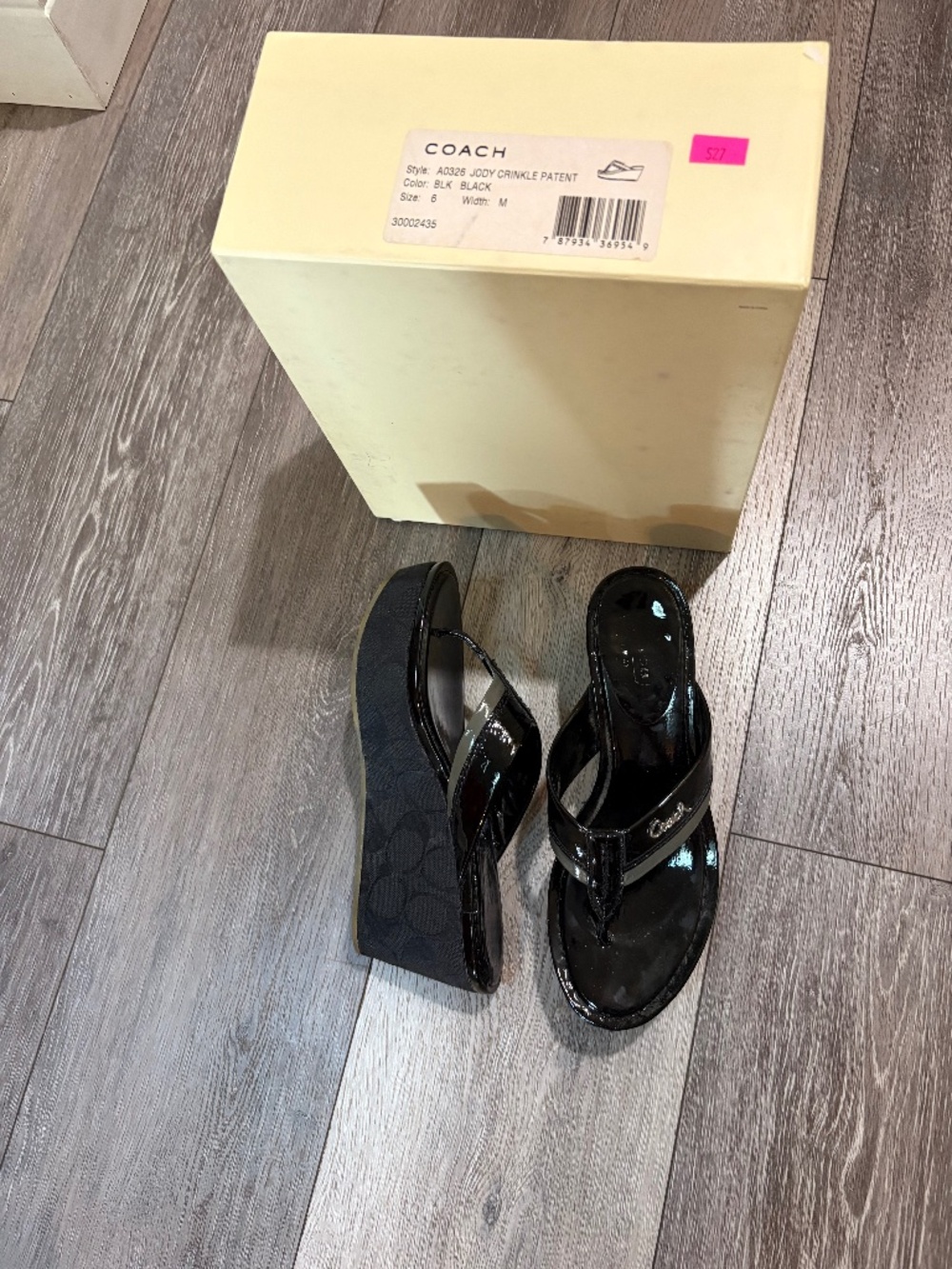 Sandles